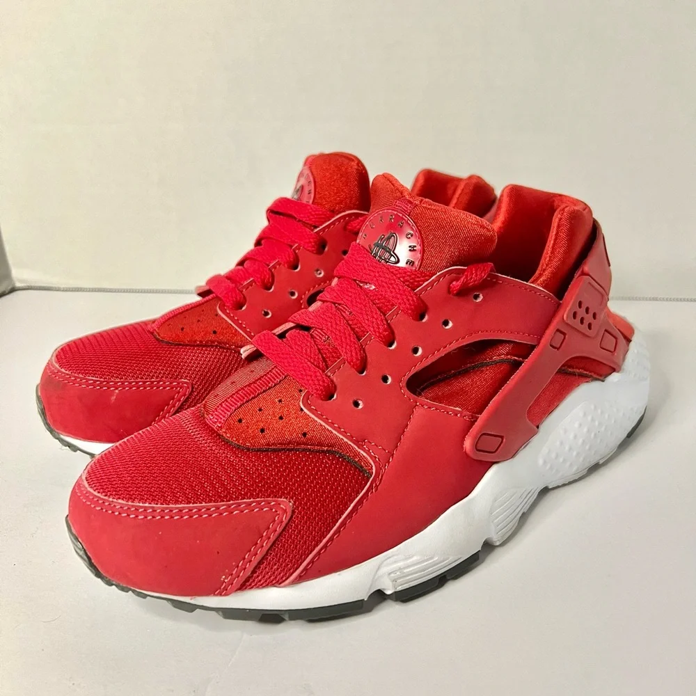 Nike Air Huarache Tennis Shoes - Picture 6 of 13